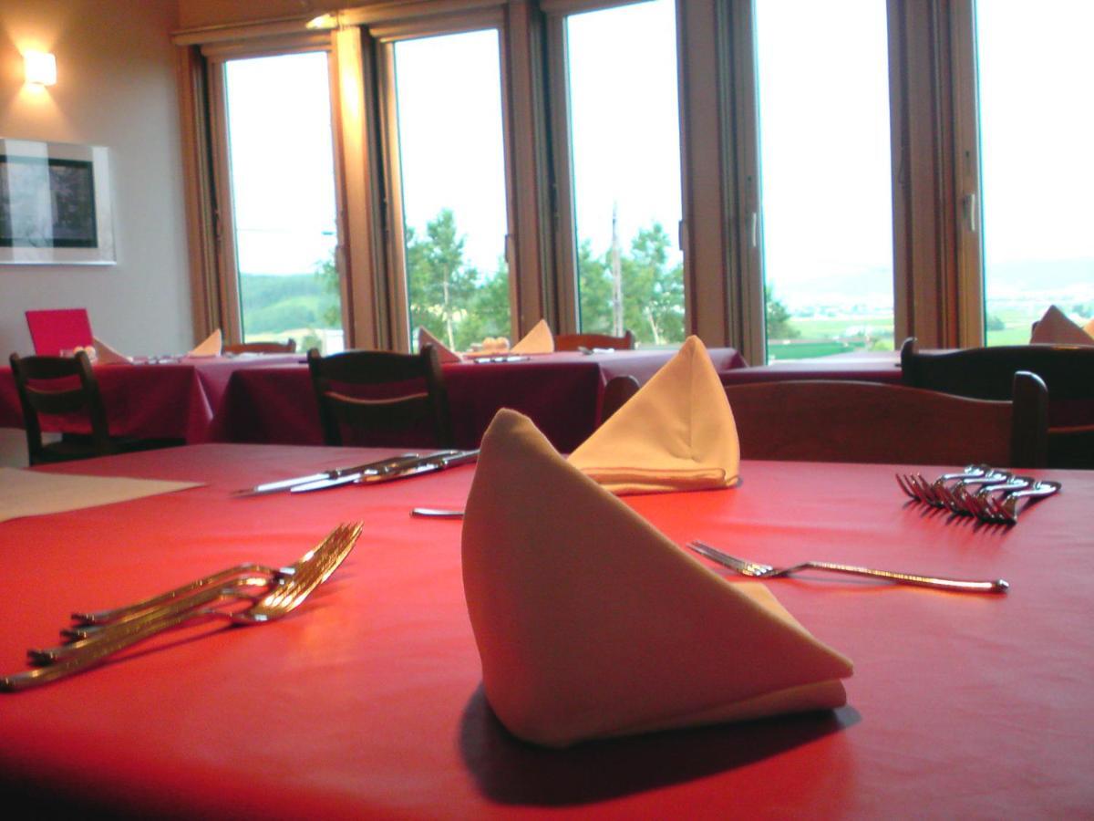 Pension And Restaurant La Collina Nakafurano Buitenkant foto